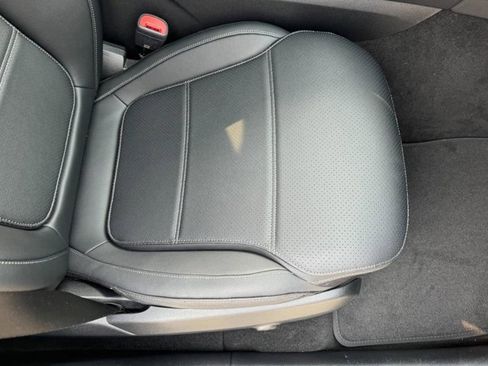 Certified 2025 Mercedes-Benz GLC 350e 4MATIC image 17