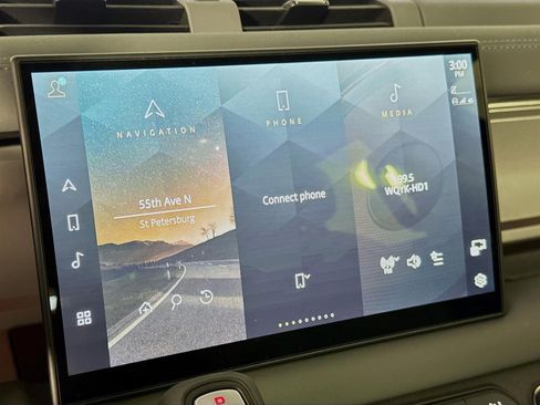 Used 2025 Land Rover Defender 130 V8 image 14