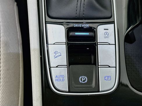Used 2025 Hyundai Tucson SEL FWD image 25