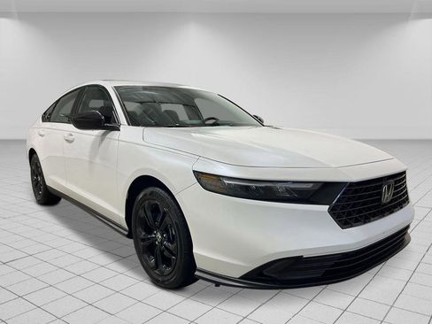 New 2025 Honda Accord SE image 8