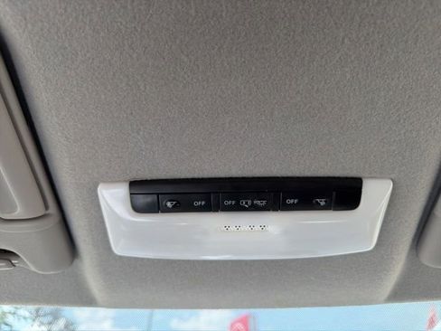 Used 2018 Nissan Kicks S FWD image 25