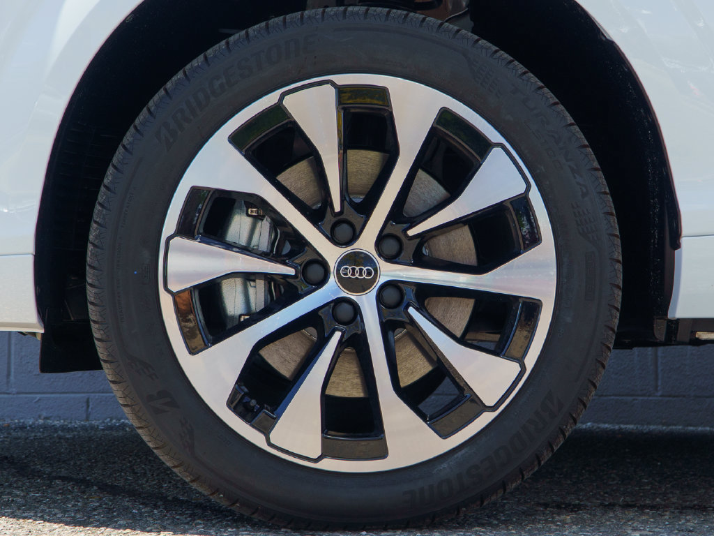 New 2026 Audi Q3 quattro 2.0T AWD/4WD image 7