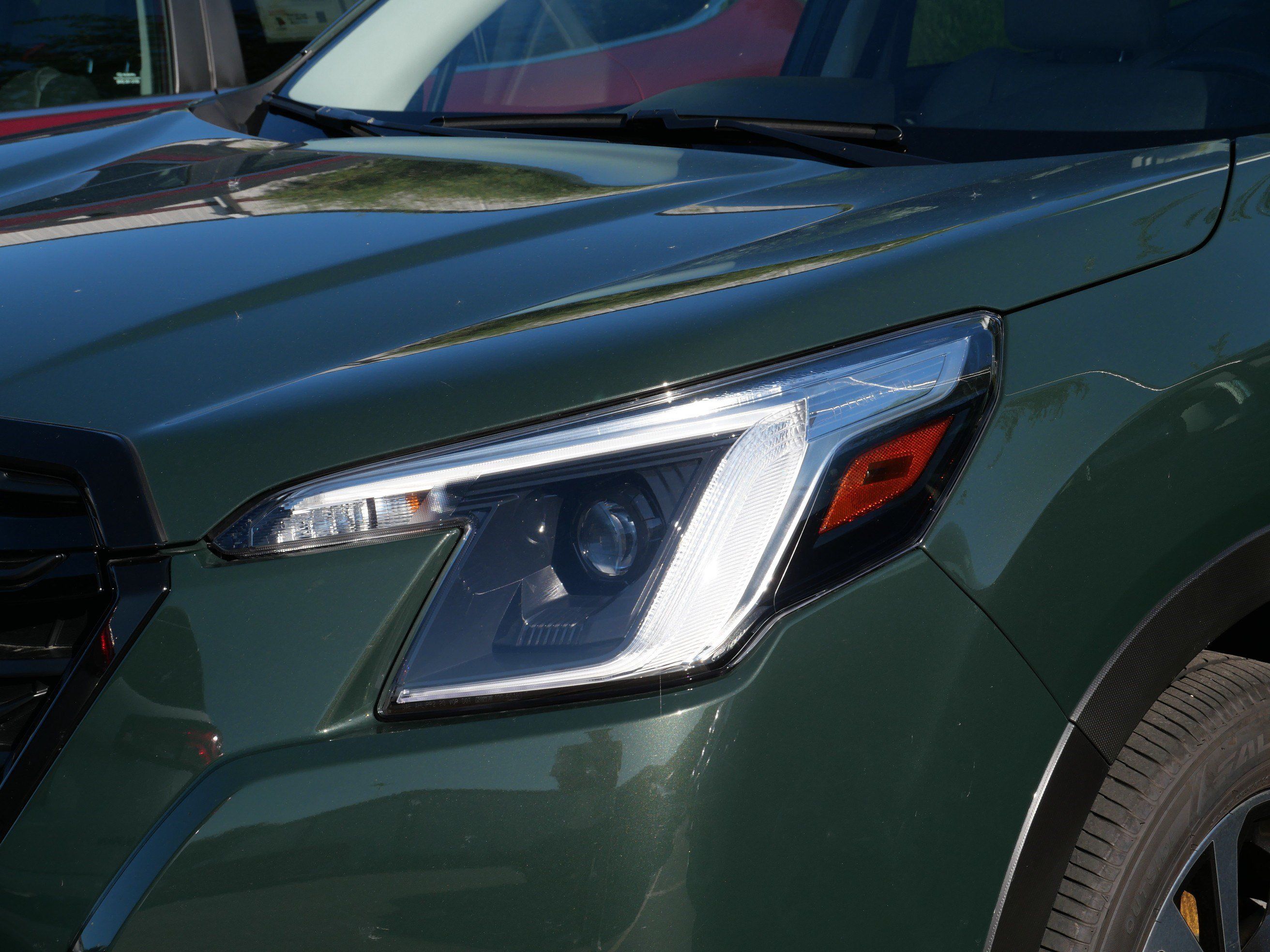 Used 2024 Subaru Forester Limited AWD/4WD image 3