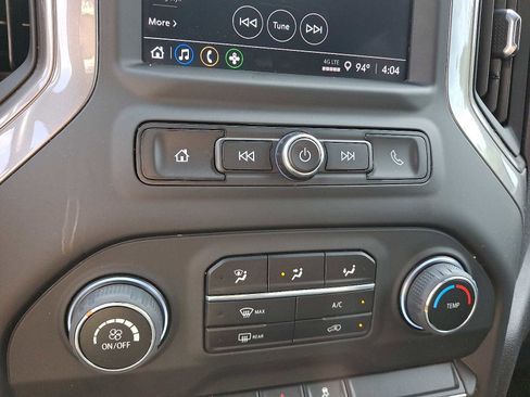 Used 2023 Chevrolet Silverado 1500 Custom image 16