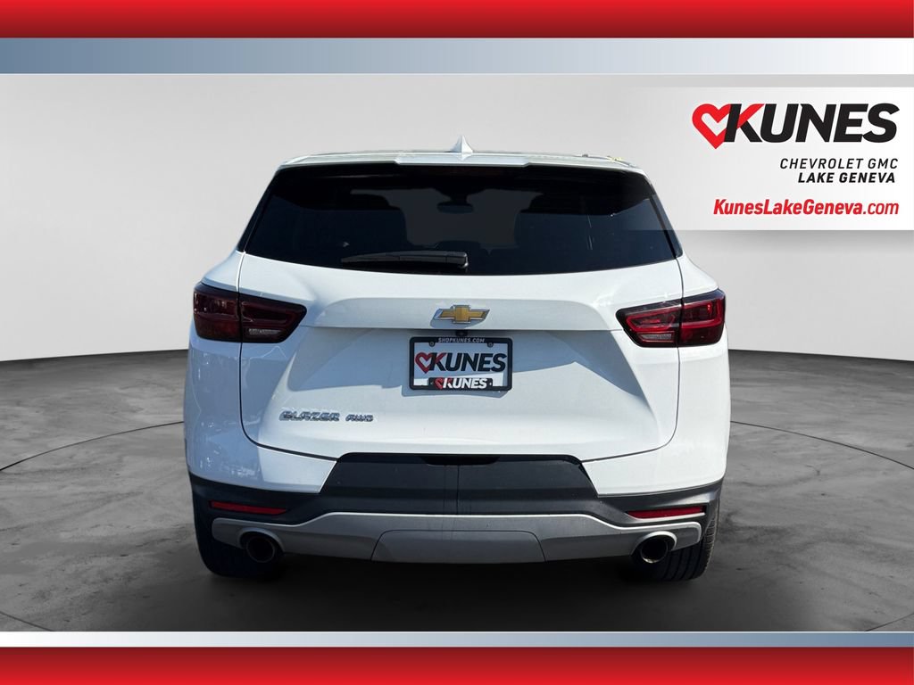 Used 2025 Chevrolet Blazer LT AWD/4WD image 8