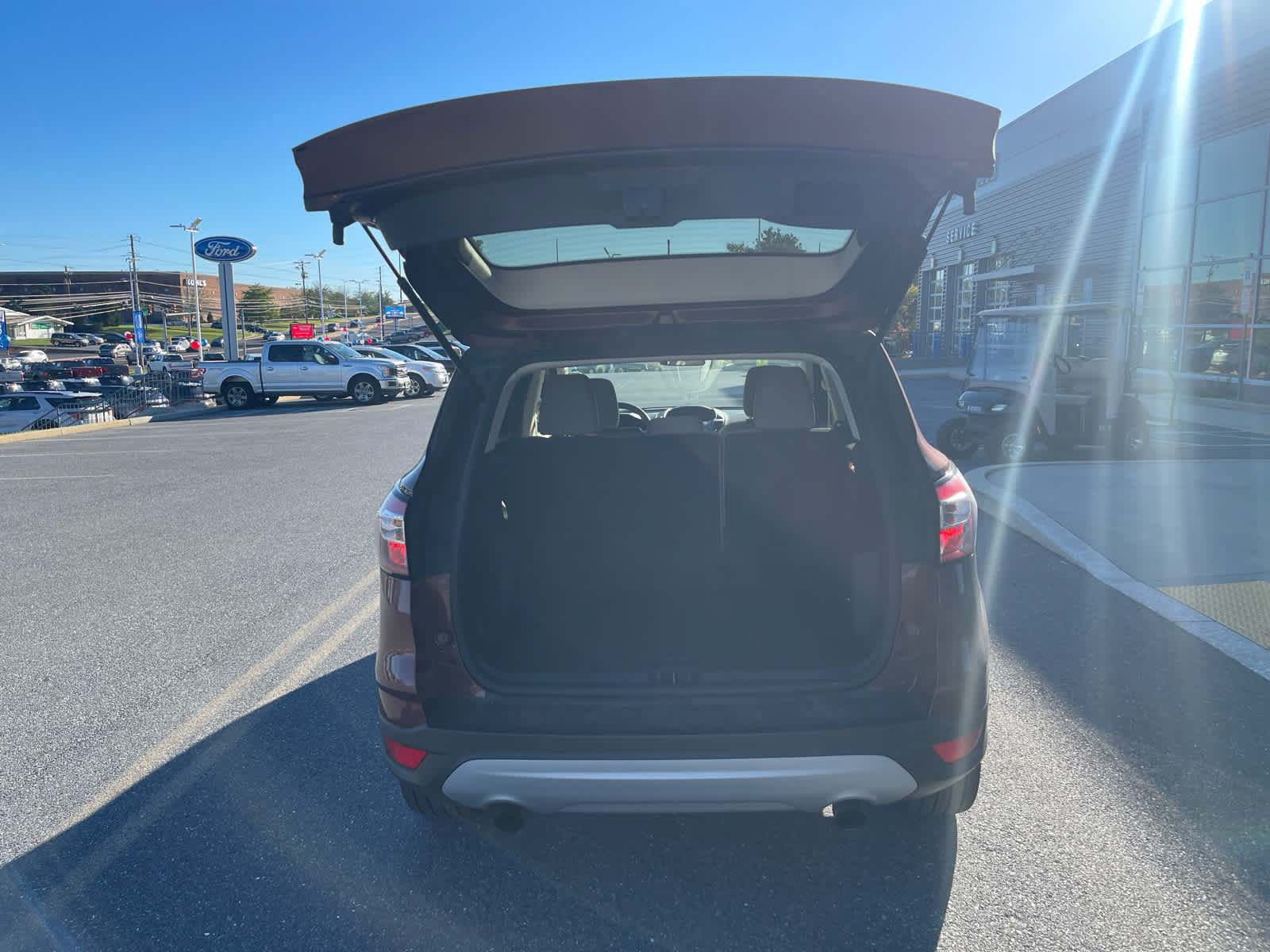 Used 2018 Ford Escape SE AWD/4WD image 4