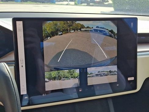 Used 2022 Tesla Model S AWD/4WD image 21