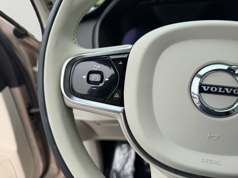 Certified 2023 Volvo XC90 B6 Plus AWD/4WD image 20