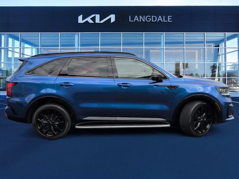 Used 2022 Kia Sorento SX image 3