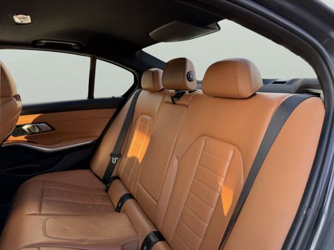 Used 2021 BMW 330i xDrive Sedan w/ Convenience Package image 32