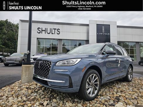New 2025 Lincoln Corsair Grand Touring w/ Towing Package image 1
