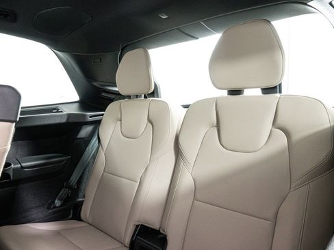 New 2026 Volvo XC90 B6 Plus w/ Protection Package Premier image 13