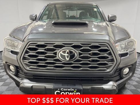 Used 2022 Toyota Tacoma TRD Sport w/ Technology Package AWD/4WD image 2