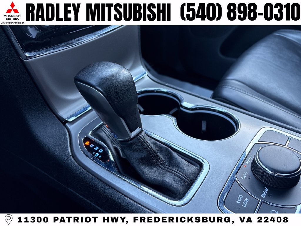 Used 2021 Jeep Grand Cherokee Limited w/ Premium Lighting Group AWD/4WD image 11