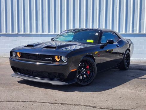 Used 2019 Dodge Challenger SRT Hellcat w/ Laguna Leather Package RWD image 1
