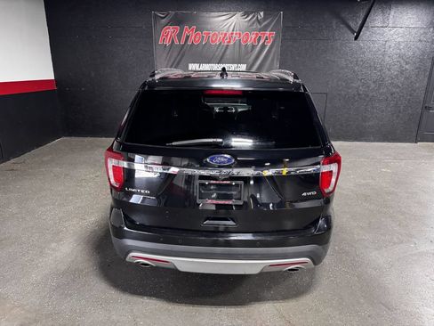 Used 2017 Ford Explorer Limited w/ Equipment Group 301A AWD/4WD image 4