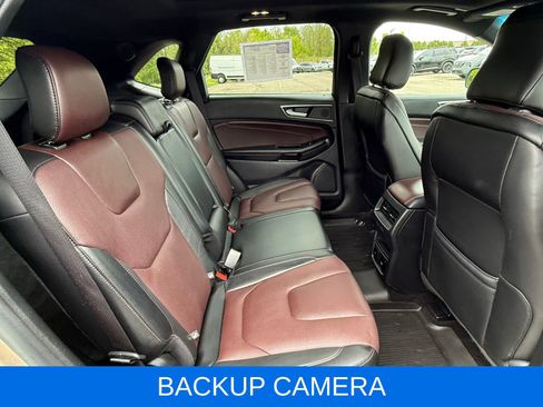 Used 2020 Ford Edge Titanium w/ Equipment Group 301A AWD/4WD image 20