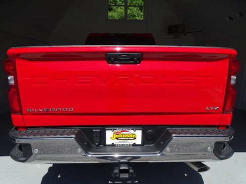 Used 2024 Chevrolet Silverado 2500 LTZ w/ LTZ Convenience Package AWD/4WD image 20