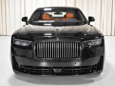 New 2027 Rolls-Royce Ghost Black Badge AWD/4WD image 8
