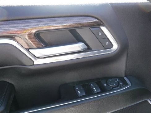 Used 2024 Chevrolet Silverado 3500 LT image 16