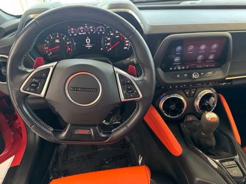 Used 2021 Chevrolet Camaro SS RWD image 9