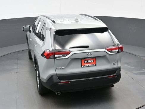 Used 2023 Toyota RAV4 XLE AWD/4WD image 39