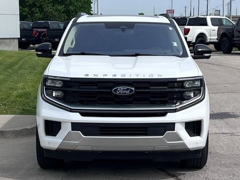 Certified 2025 Ford Expedition Platinum AWD/4WD image 8