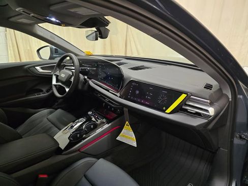 Used 2025 Audi A5 2.0T Prestige w/ 19" Wheel Package image 38