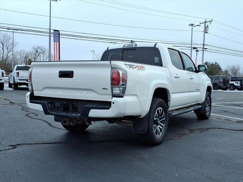 Used 2021 Toyota Tacoma TRD Sport image 3