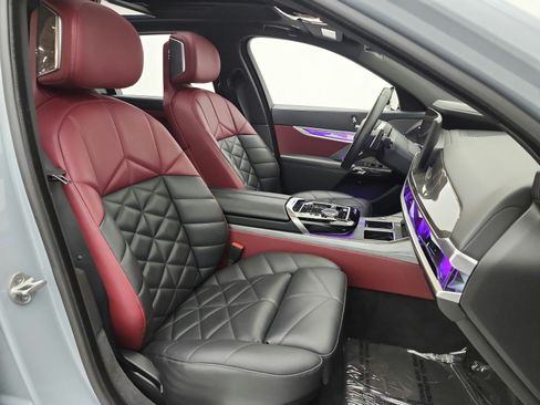 Used 2023 BMW 740i RWD image 18