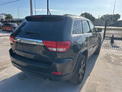 Used 2012 Jeep Grand Cherokee Laredo AWD/4WD image 4