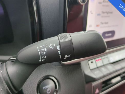 Used 2025 Toyota Camry XSE image 28