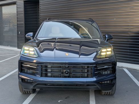 Certified 2026 Porsche Cayenne image 6