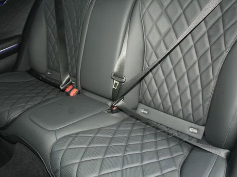 Used 2025 Mercedes-Benz S 580 4MATIC Sedan image 24