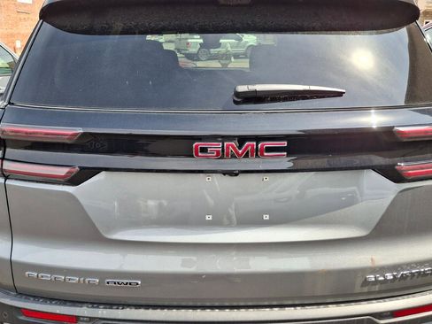 New 2026 GMC Acadia Elevation AWD/4WD image 5