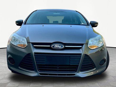 Used 2014 Ford Focus SE FWD image 2