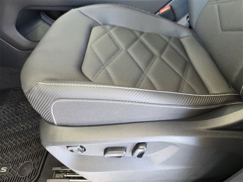 New 2026 Volkswagen Atlas Cross Sport SE image 17