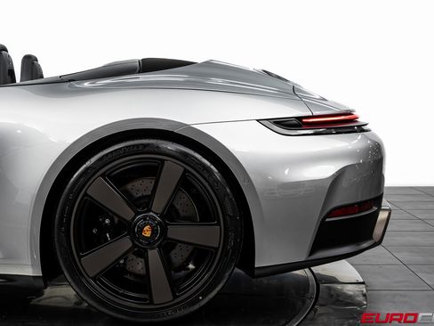 Used 2026 Porsche 911 Carrera 4 GTS image 20