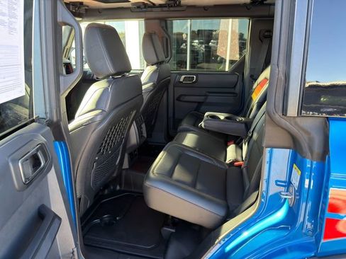 Used 2025 Ford Bronco Big Bend w/ Black Diamond Package image 14