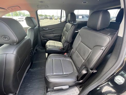 Used 2023 GMC Acadia SLT w/ Trailering Package FWD image 27