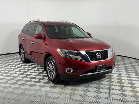 Used 2015 Nissan Pathfinder SV AWD/4WD image 3