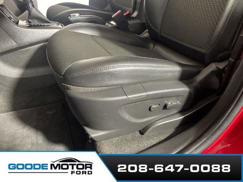 Used 2019 Buick Encore Preferred image 11