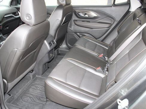 Used 2021 GMC Terrain SLT w/ Elevation Edition image 5