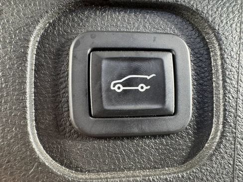 Used 2017 GMC Terrain Denali FWD image 27