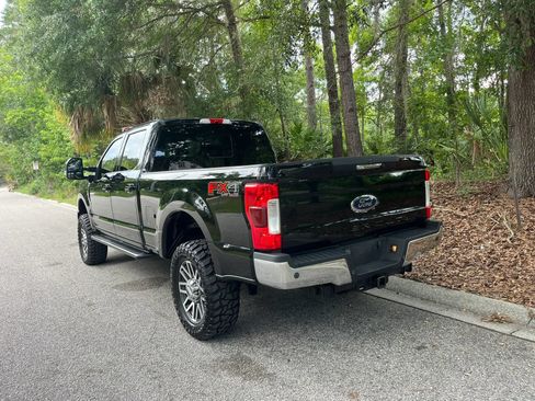 Used 2018 Ford F250 Lariat w/ Lariat Value Package AWD/4WD image 7