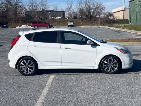 Used 2015 Hyundai Accent Sport image 9