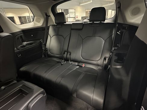 New 2025 Honda Pilot Touring image 18