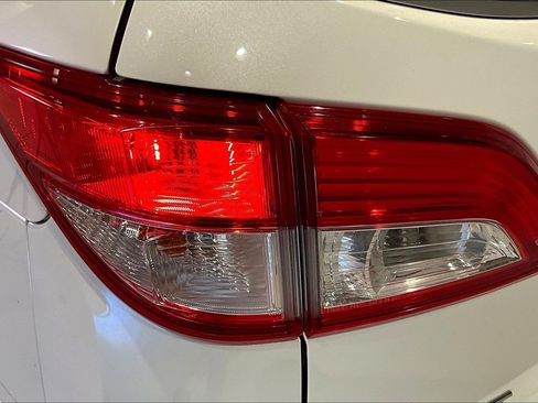Used 2016 Nissan Quest SV FWD image 24