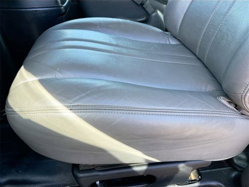 Used 2022 GMC Savana 2500 Work Van w/ Driver Convenience Package image 18