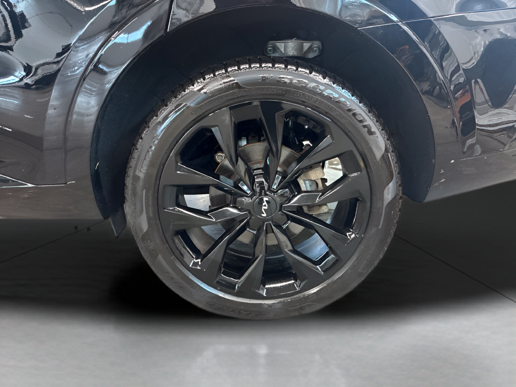 Certified 2023 Kia Sorento SX AWD/4WD image 30